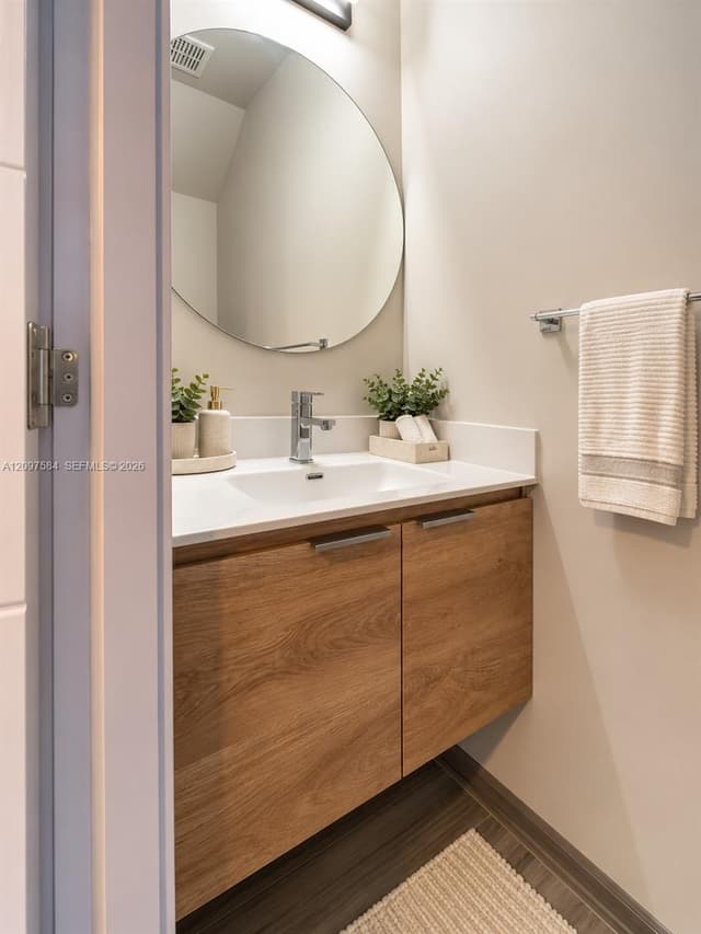 916 NW 8th St # 1, Florida City FL 33034 - Florida City, FL - Photo 6