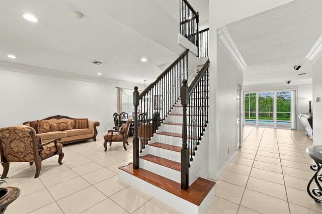 1020 Lavender Circle, Weston FL 33327 - Weston, FL - Photo 7