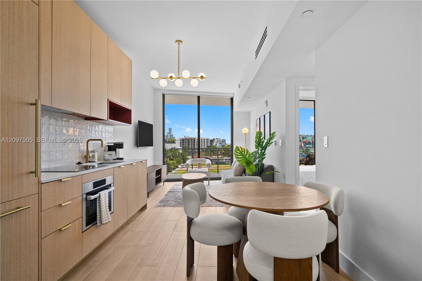 90 NE 32nd # 527, Miami FL 33137