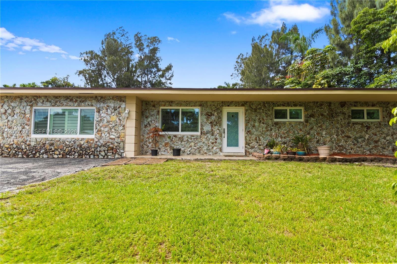 4801 SW 59th Ter, Davie FL 33314 - Davie, FL - Photo 1