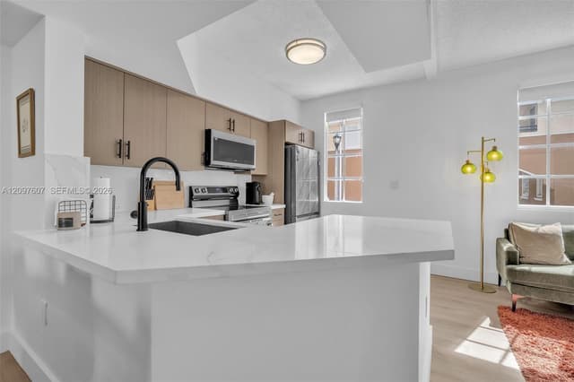 2921 NE 185th St (Remodeled) # 1203, Aventura FL 33180 - Aventura, FL - Photo 4