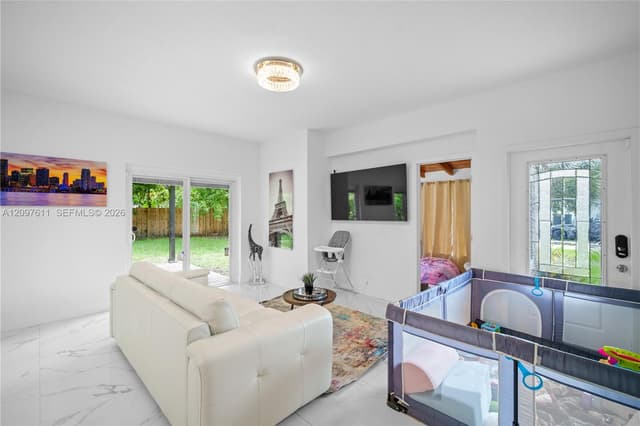 925 NE 4th St, Hallandale Beach FL 33009 - Hallandale Beach, FL - Photo 5