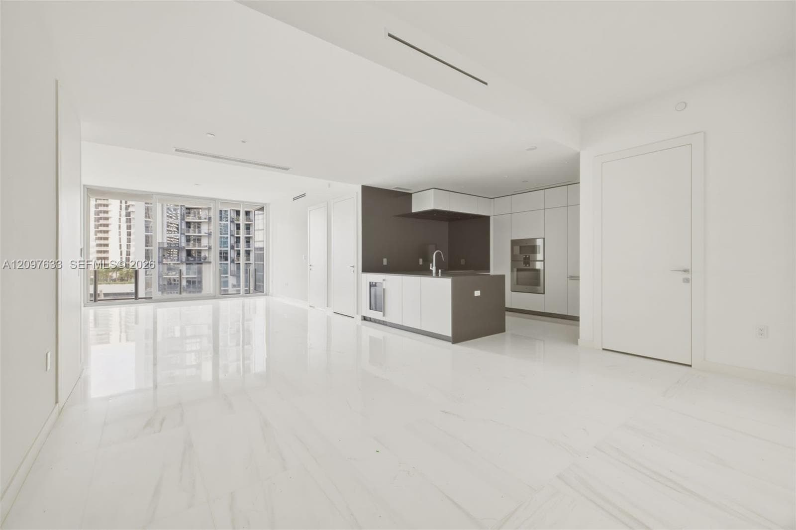 300 Biscayne Boulevard Way # 1709W, Miami FL 33131