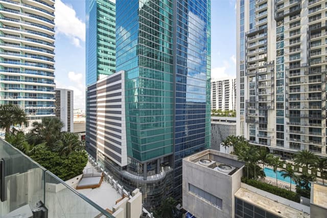 300 Biscayne Boulevard Way # 1709W, Miami FL 33131 - Miami, FL - Photo 4
