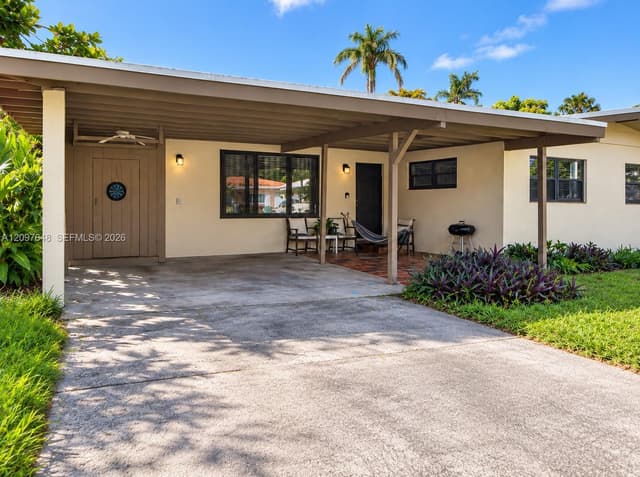 1140 NE 110th Ter, Miami FL 33161 - Miami, FL - Photo 2