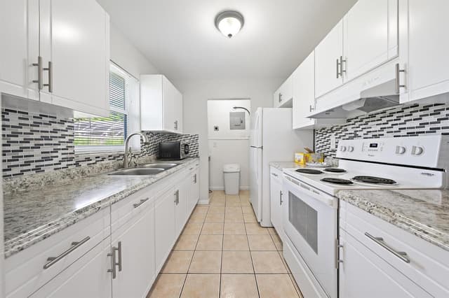 1615 S N Street, Lake Worth FL 33460 - Lake Worth, FL - Photo 7