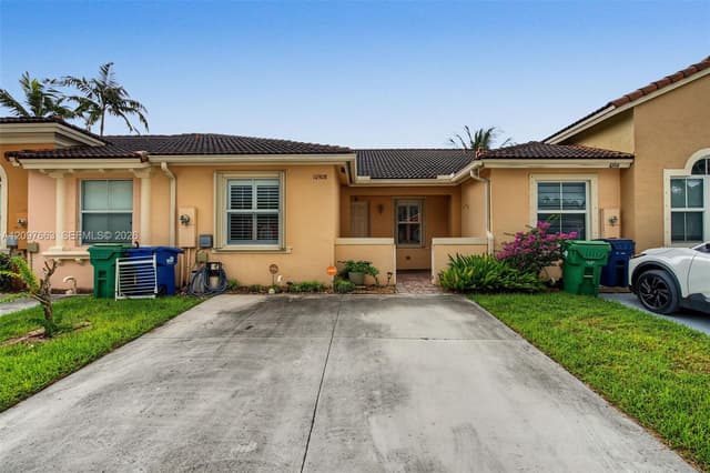 10908 SW 236th Ter, Homestead FL 33032 - Homestead, FL - Photo 2