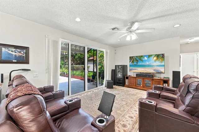 1985 Landing Way, Weston FL 33326 - Weston, FL - Photo 6