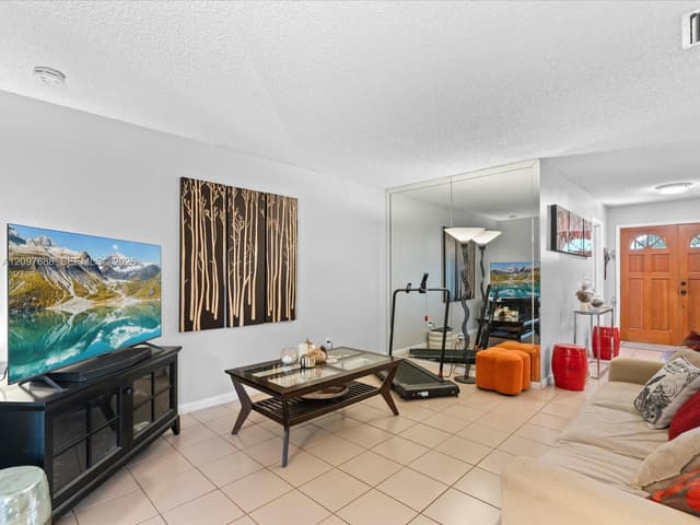1432 SW 118th Ave, Miami FL 33184 - Miami, FL - Photo 7