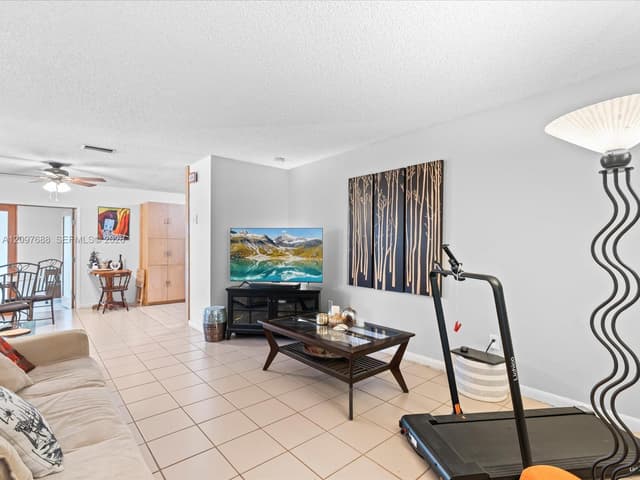 1432 SW 118th Ave, Miami FL 33184 - Miami, FL - Photo 5