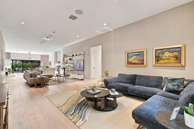 600 W 51st St, Miami Beach FL 33140 - Miami Beach, FL - Photo 2