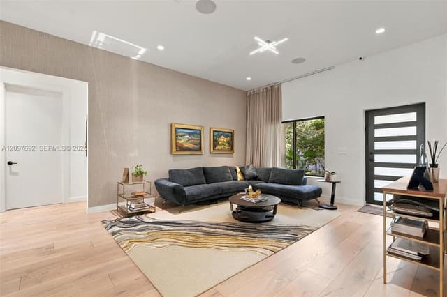 600 W 51st St, Miami Beach FL 33140 - Miami Beach, FL - Photo 6