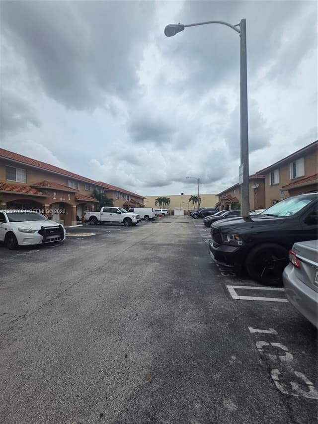 2505 W 76th St # 103, Hialeah FL 33016 - Hialeah, FL - Photo 3
