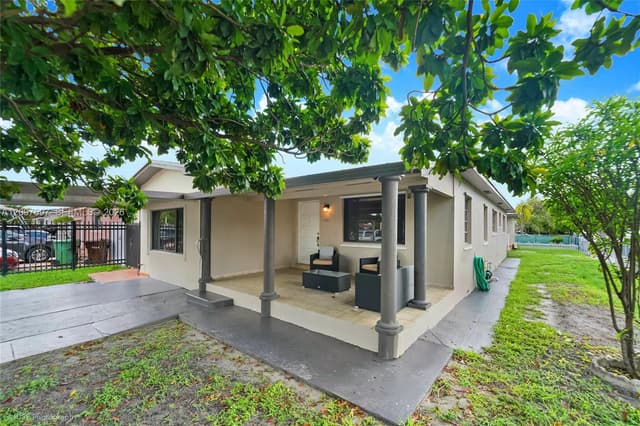 1321 W 2nd Ave, Hialeah FL 33010 - Hialeah, FL - Photo 2