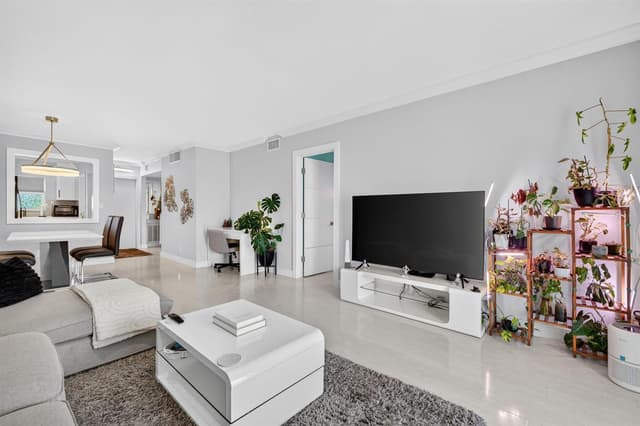 1750 NW 3RD Terrace # 303C, Fort Lauderdale FL 33311 - Fort Lauderdale, FL - Photo 7