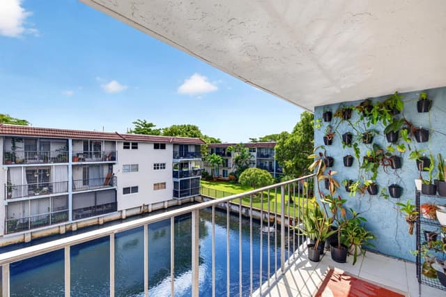 1750 NW 3RD Terrace # 303C, Fort Lauderdale FL 33311 - Fort Lauderdale, FL - Photo 4