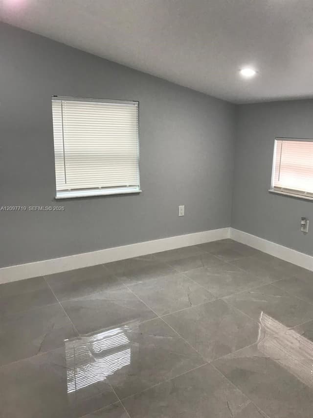 10450 SW 42nd Ter, Miami FL 33165 - Miami, FL - Photo 4