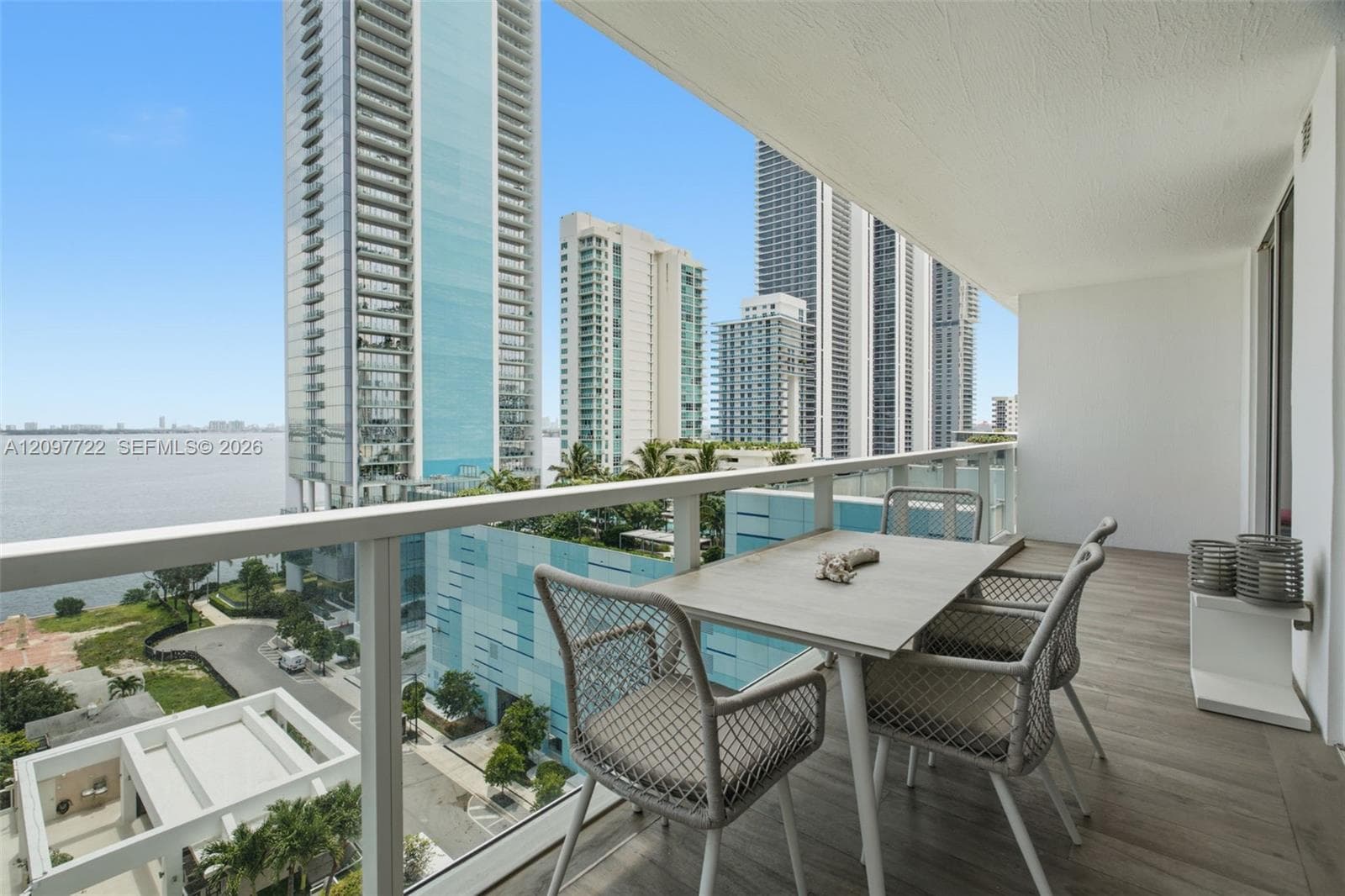 600 NE 27th St # 1204, Miami FL 33137