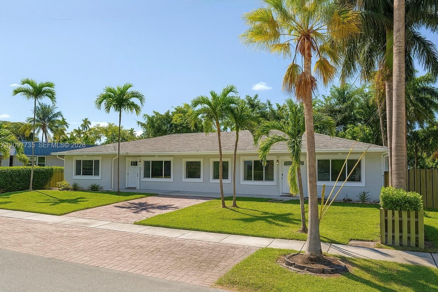 236-238 NE 1st St, Dania Beach FL 33004 - Dania Beach, FL - Photo 1
