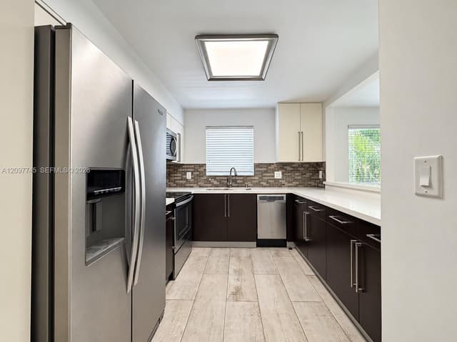 791 N Pine Island Rd # 214, Plantation FL 33324 - Plantation, FL - Photo 6