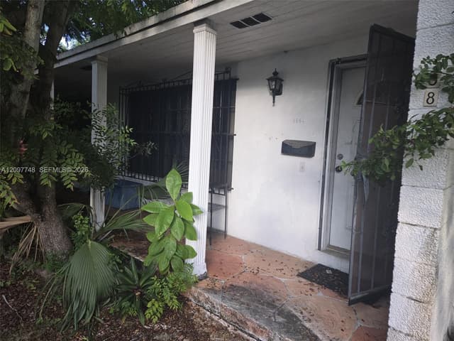 5861 SW 63rd Ct, South Miami FL 33143 - South Miami, FL - Photo 2