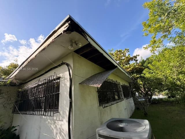 5861 SW 63rd Ct, South Miami FL 33143 - South Miami, FL - Photo 5