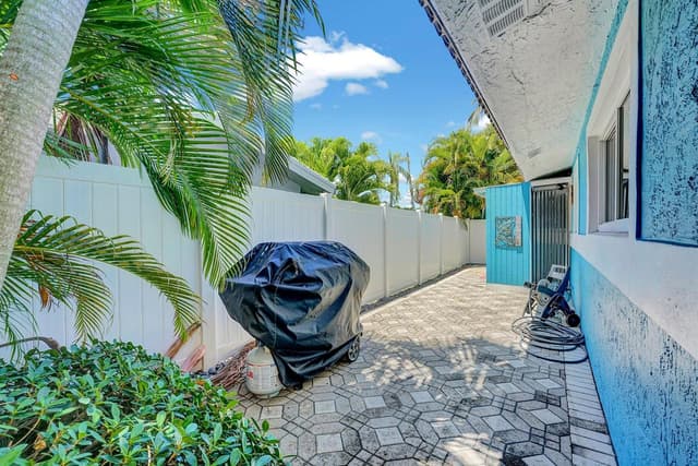3488 NE 19TH Avenue, Oakland Park FL 33306 - Oakland Park, FL - Photo 2