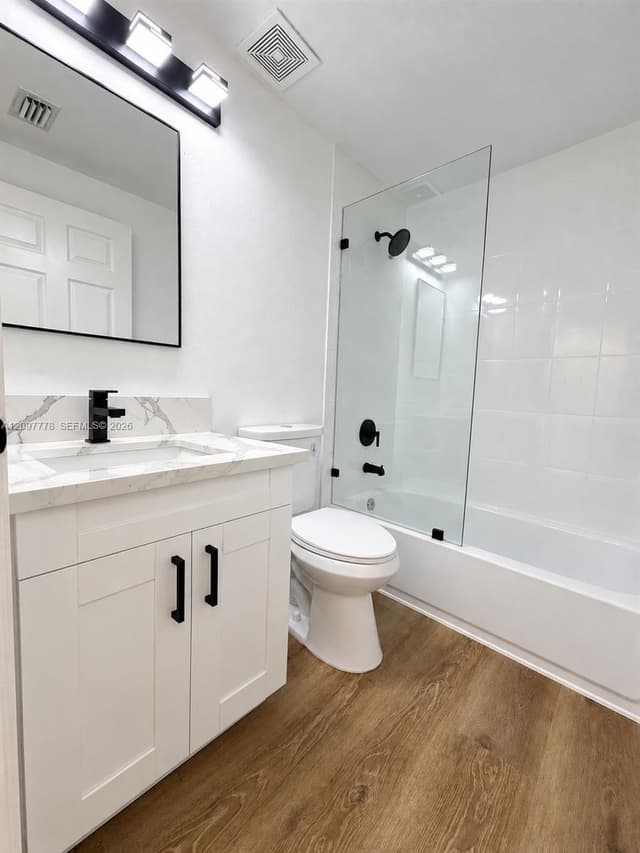8520 NW 139th Ter # 1607, Miami Lakes FL 33016 - Miami Lakes, FL - Photo 3