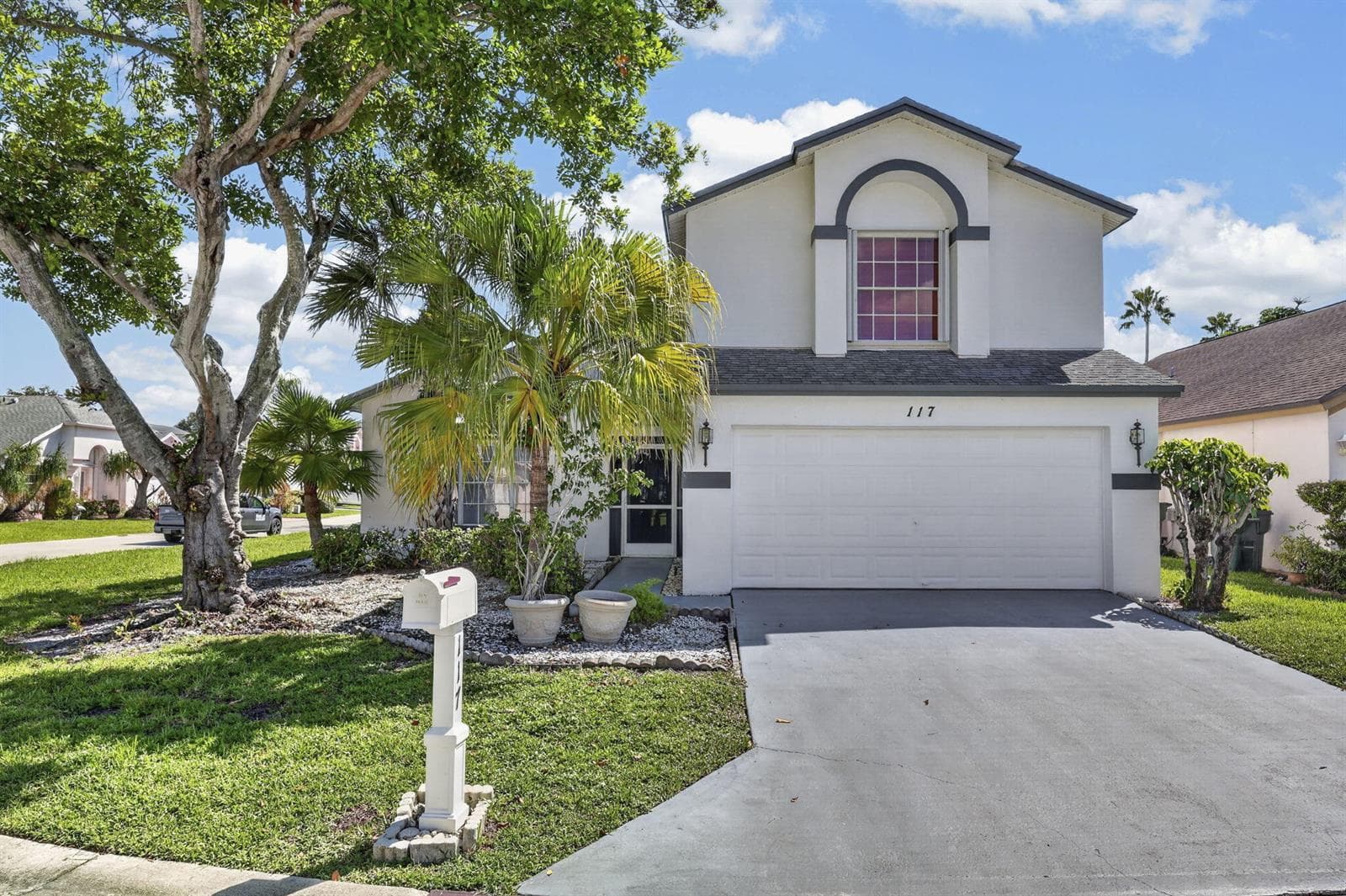 117 HAMMOCKS Court, FL 33413 - Photo 1
