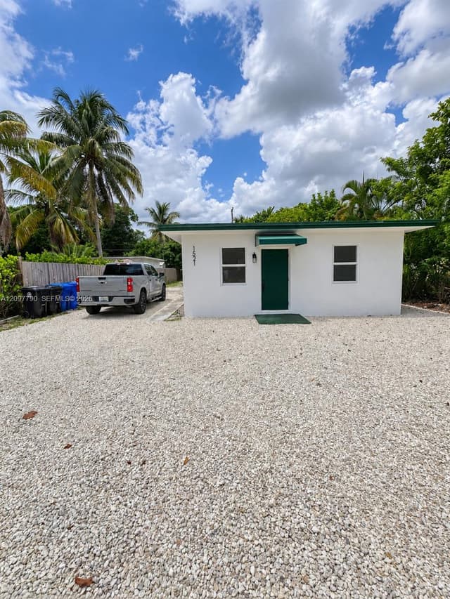 1521 NW 5th Ave, Fort Lauderdale FL 33311 - Fort Lauderdale, FL - Photo 2
