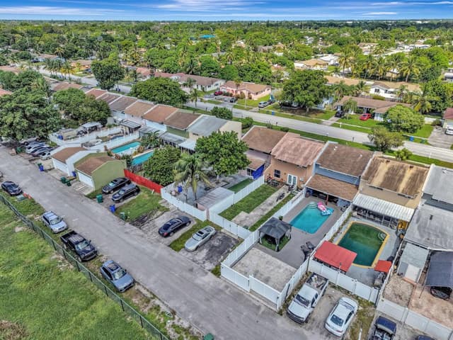 6224 SW 7TH Street, Margate FL 33068 - Margate, FL - Photo 7