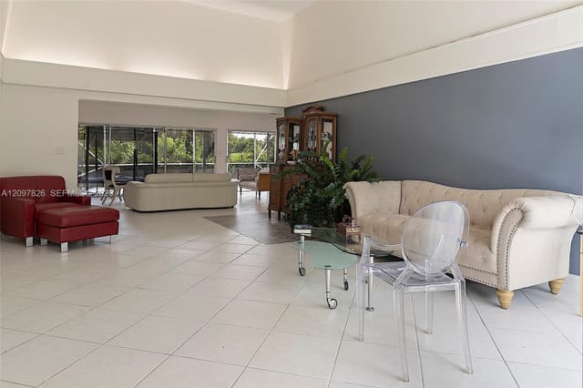 5010 Banyan Ln, Tamarac FL 33319 - Tamarac, FL - Photo 5