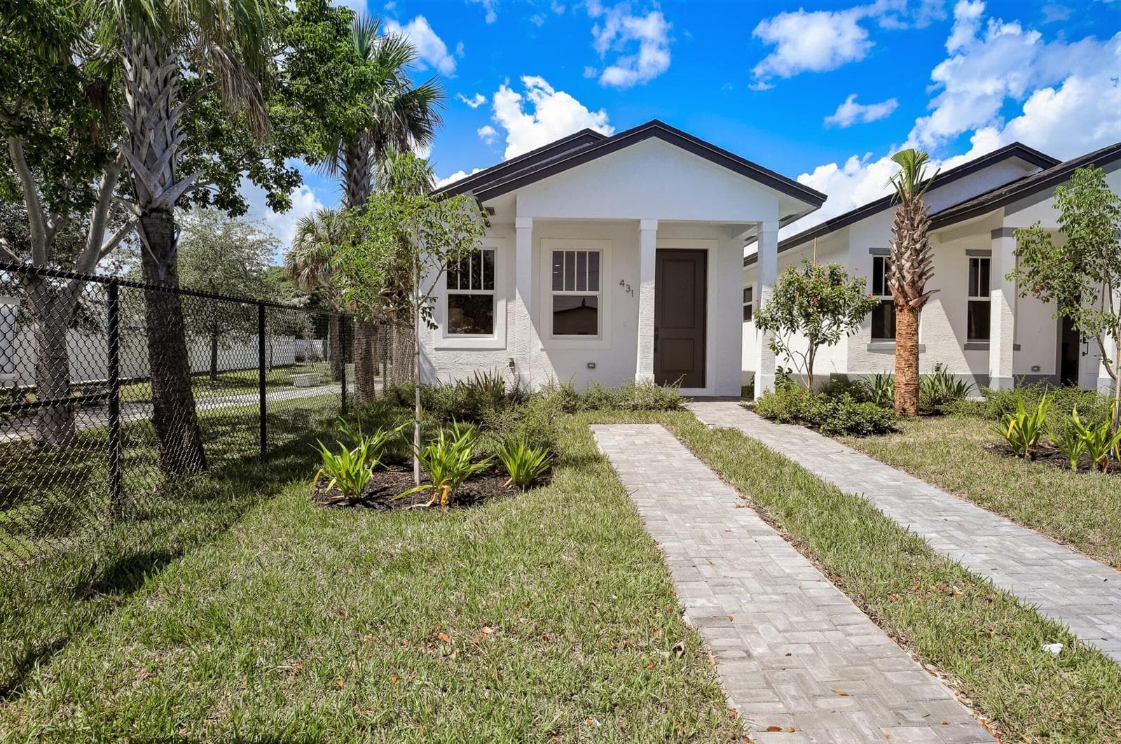431 S F Street, FL 33460 - Photo 1