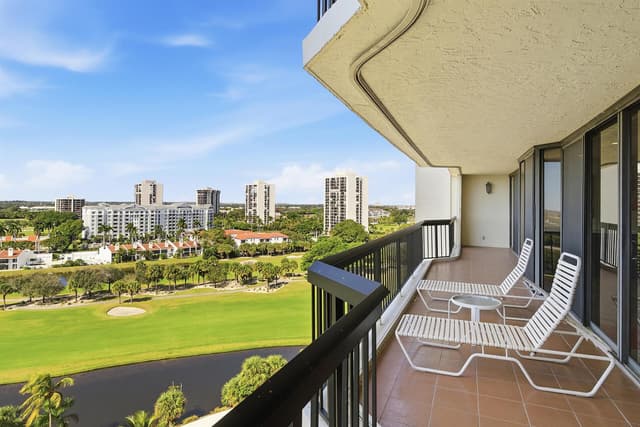 1900 Consulate Place # 1005, West Palm Beach FL 33401 - West Palm Beach, FL - Photo 2