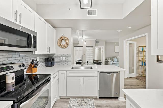 4905 Midtown Lane # 2112, Palm Beach Gardens FL 33418 - Palm Beach Gardens, FL - Photo 3