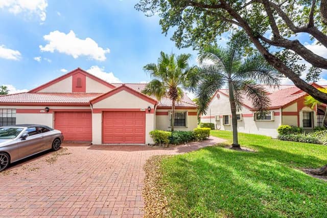 7888 Lexington Club Boulevard # B, Delray Beach FL 33446 - Delray Beach, FL - Photo 2
