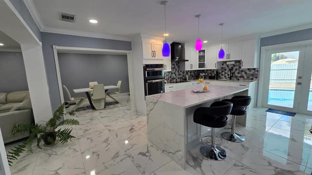 268 Holly Drive, West Palm Beach FL 33415 - West Palm Beach, FL - Photo 4