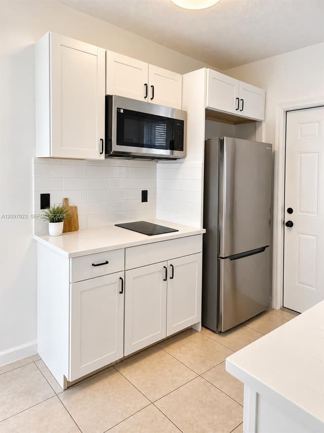 632 NW 14th Ter, Fort Lauderdale FL 33311 - Fort Lauderdale, FL - Photo 4