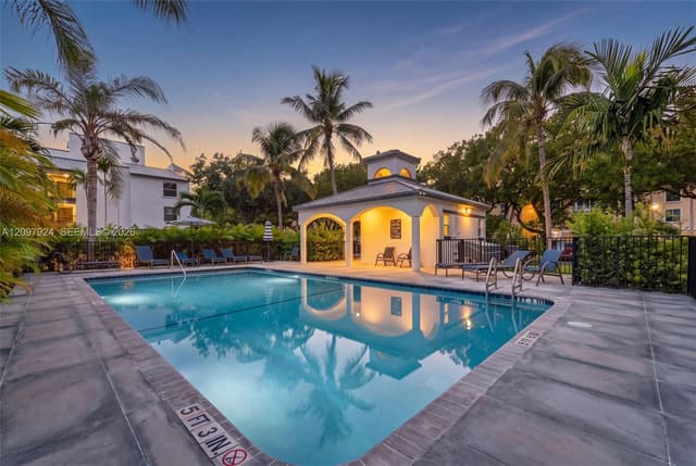 649 E Sheridan St # 203, Dania Beach FL 33004 - Dania Beach, FL - Photo 2
