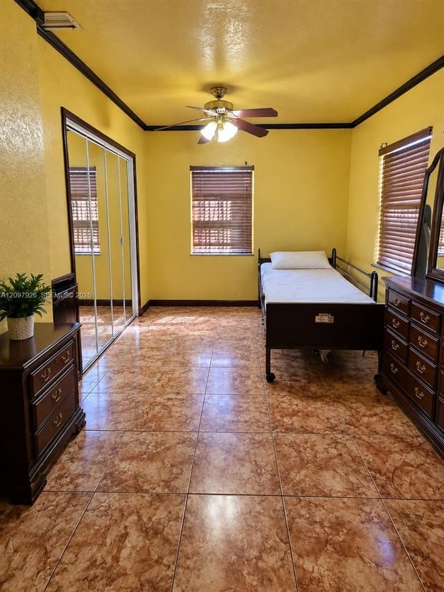 15600 NW 28th Ct, Miami Gardens FL 33054 - Miami Gardens, FL - Photo 2
