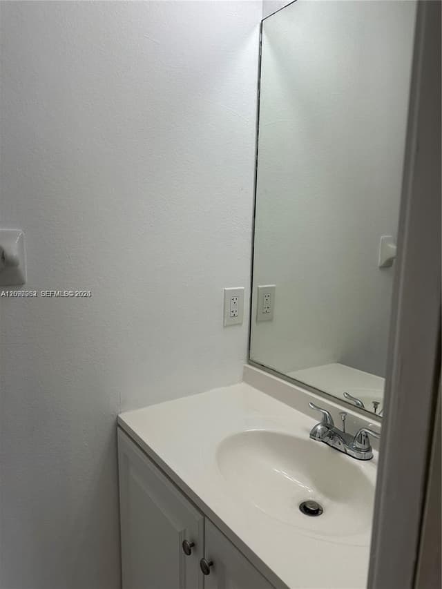 1435 SW 48th Ter, Deerfield Beach FL 33442 - Deerfield Beach, FL - Photo 2