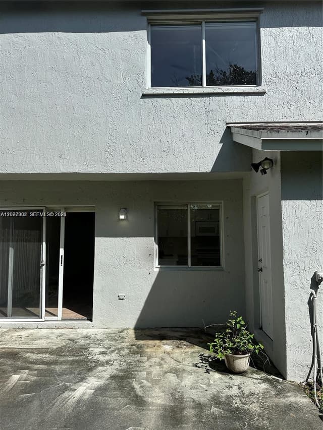 1435 SW 48th Ter, Deerfield Beach FL 33442 - Deerfield Beach, FL - Photo 6