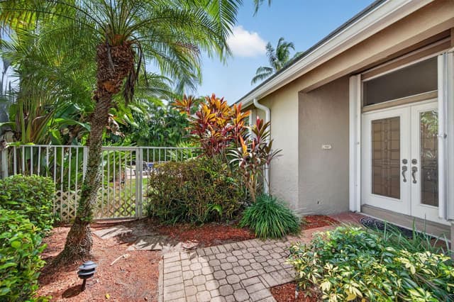 17220 Hampton Boulevard, Boca Raton FL 33496 - Boca Raton, FL - Photo 6