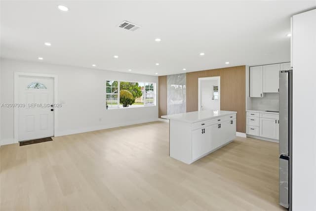 701 NW 176th Ter, Miami Gardens FL 33169 - Miami Gardens, FL - Photo 5