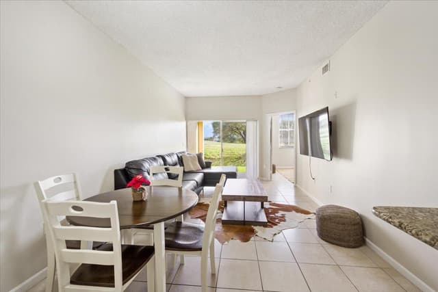 2060 GREENVIEW SHORES Boulevard # 308, Wellington FL 33414 - Wellington, FL - Photo 5