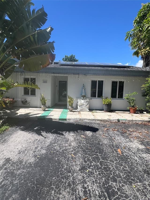5400 SW 140th Pl, Miami FL 33175 - Miami, FL - Photo 2