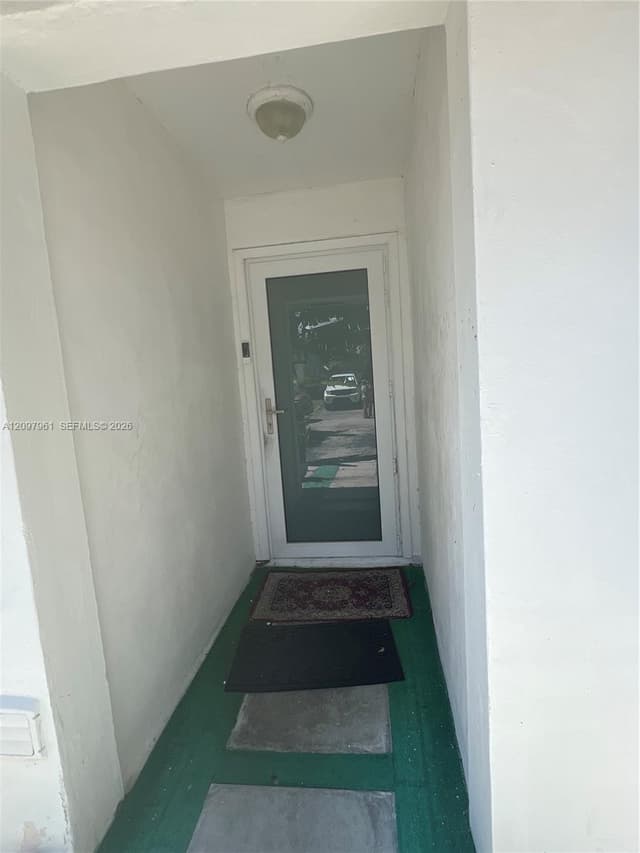 5400 SW 140th Pl, Miami FL 33175 - Miami, FL - Photo 3