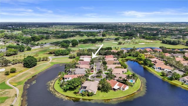 2649 Miller Ct, Weston FL 33332 - Weston, FL - Photo 4