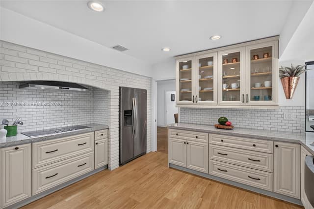 17843 SW 77th Ct, Palmetto Bay FL 33157 - Palmetto Bay, FL - Photo 4