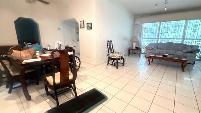 9325 SW 178th Ter, Palmetto Bay FL 33157 - Palmetto Bay, FL - Photo 6